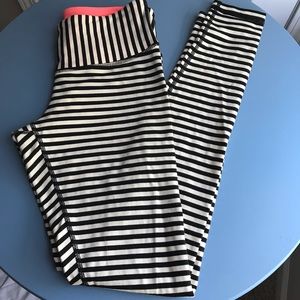 Lululemon striped Wunder Unders size 6
